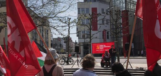 Kommunisterna i Malmö samlades på Triangeln.